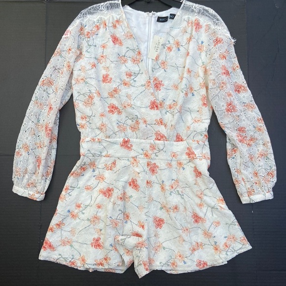 New GUESS BY MARCIANO Floral Ruffle Romper SZ M - Picture 1 of 8